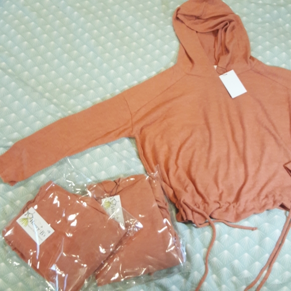 🙌4/$32🙌Coral Fuzz Hoodie Jogger Top - SM/MD/LG F - Picture 4 of 6